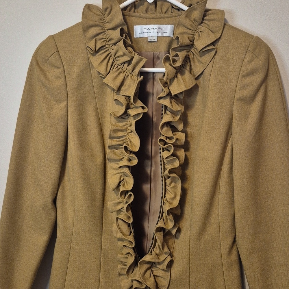 TAHARI Arthur S. Levine Ruffles Blazer / Jacket - 2 - Picture 6 of 10